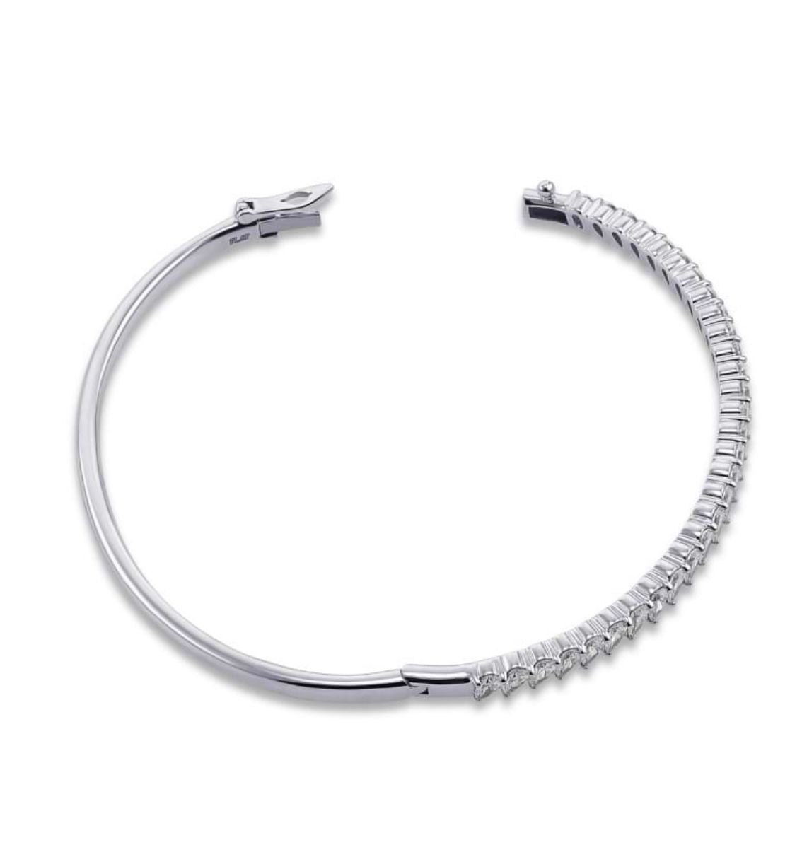 Pear Solitaire Diamond Bracelet